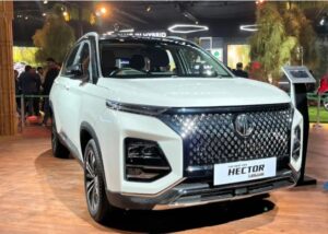 MG HECTOR PLUS