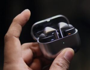 SAMSUNG GALAXY BUDS