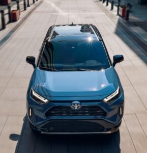TOYOTA RAV4 2025