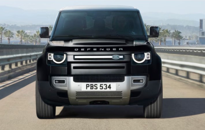 LAND ROVER DEFENDER 2025 : इतनी पावर की पहाड़ भी झुक जाएं! देखे फीचर्स और कीमत