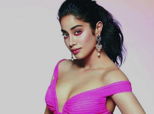 JANHVI KAPOOR NET WORTH